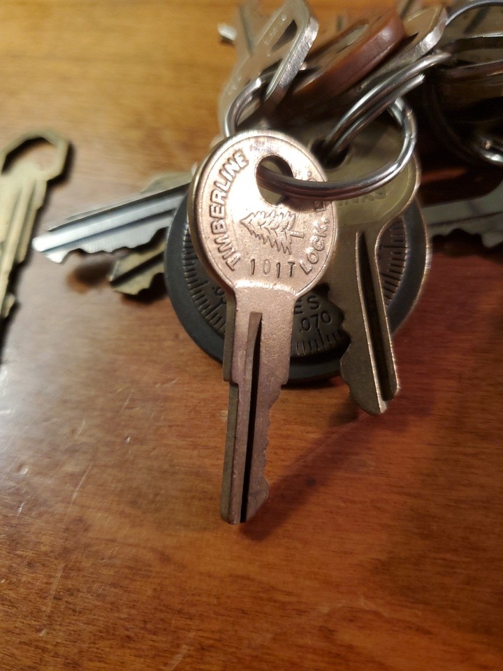 Lot Of Various Keys Some Vintage