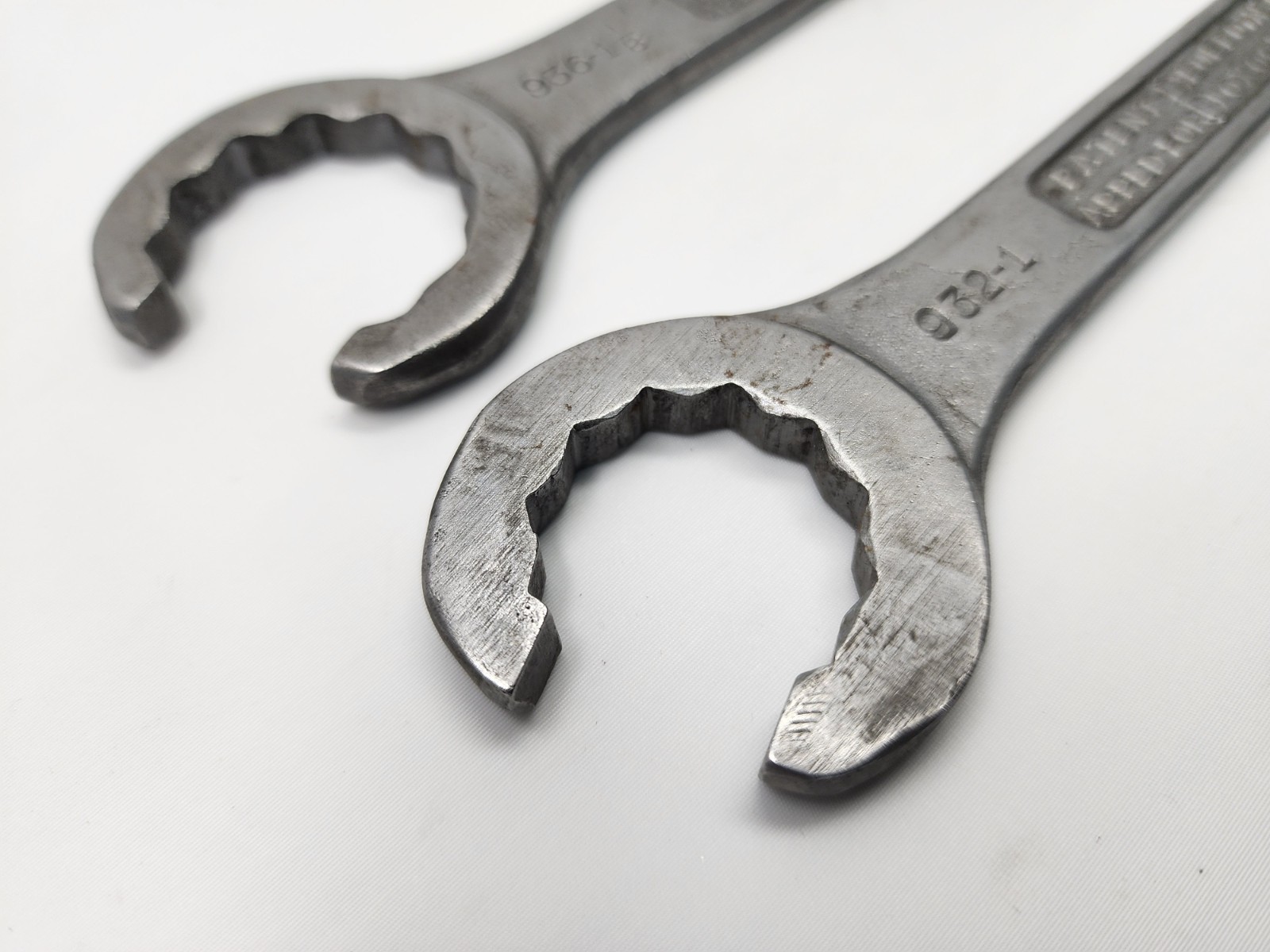 (2) Vintage Bluepoint Boxocket 932 & 936 Wrench – 1″ & 1 1/8″