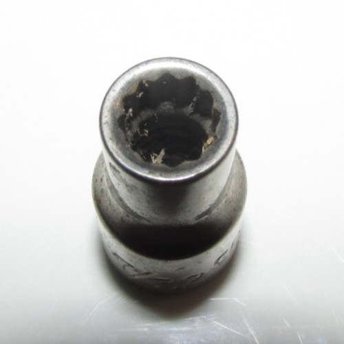 T #122 – Craftsman USA 7/32″, 12 PT., 1/4″ Drive Shallow Chrome Socket G 43609