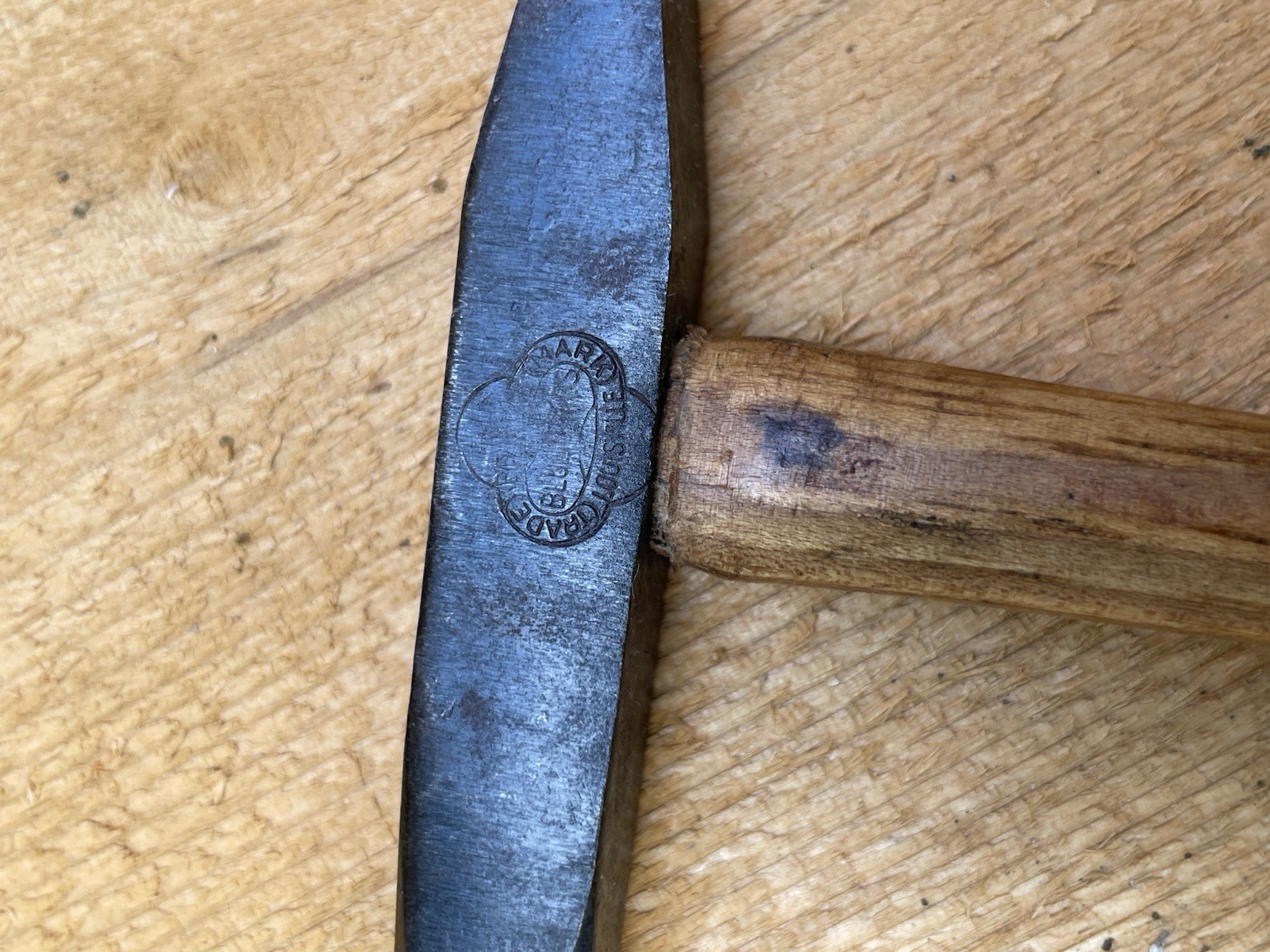 Vintage BELKNAP – BLUEGRASS Small Hammer Tack Peen Hammer Blue Grass