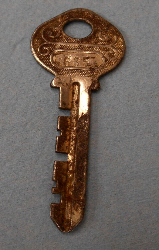 Vintage Old Original Slaymaker 101 Look Padlock Flat Steel Key # 635
