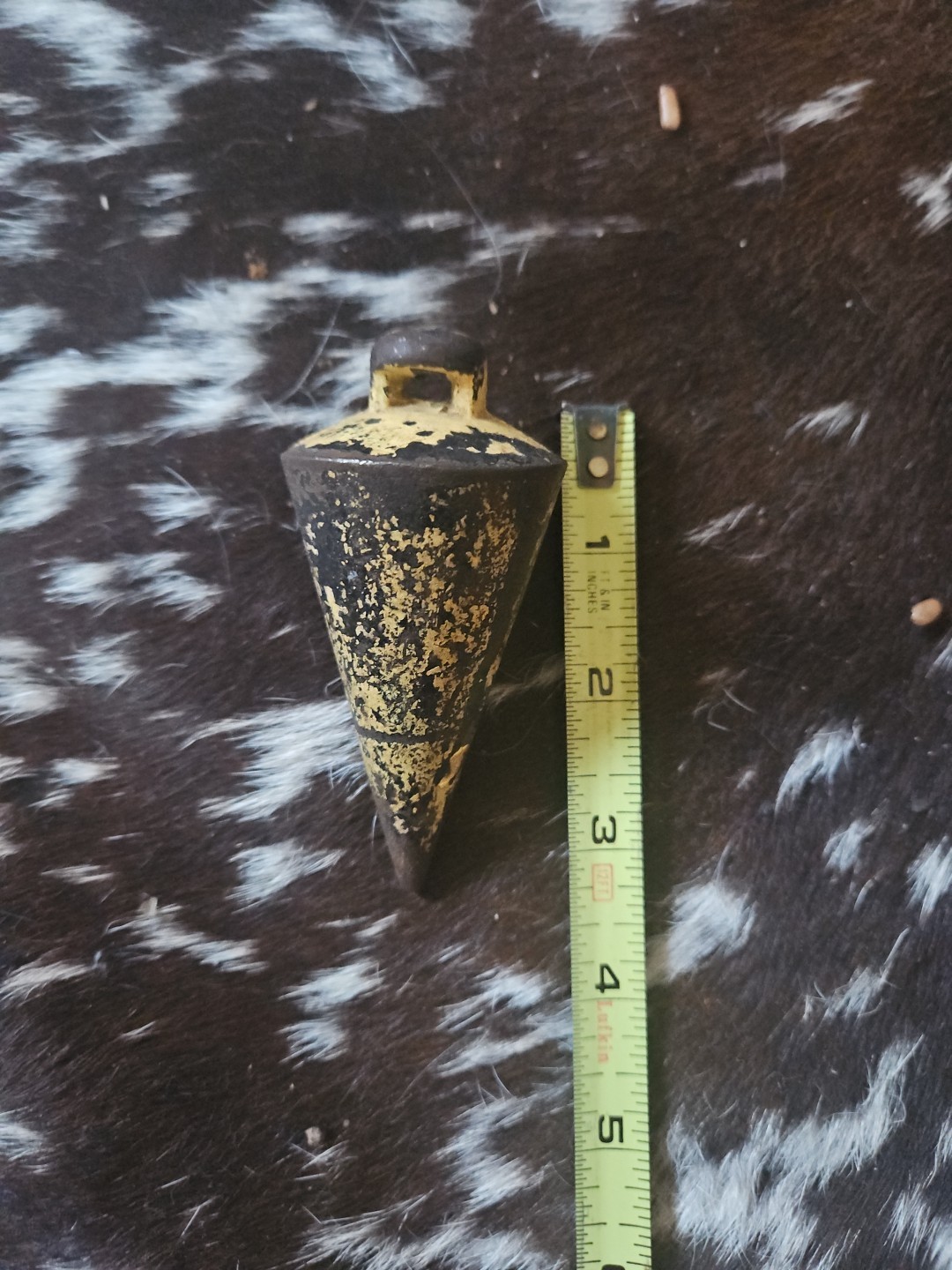 Vintage plumb bob 12 oz. Steel. Unbranded. 3.5″ long 1-3/4″ wide