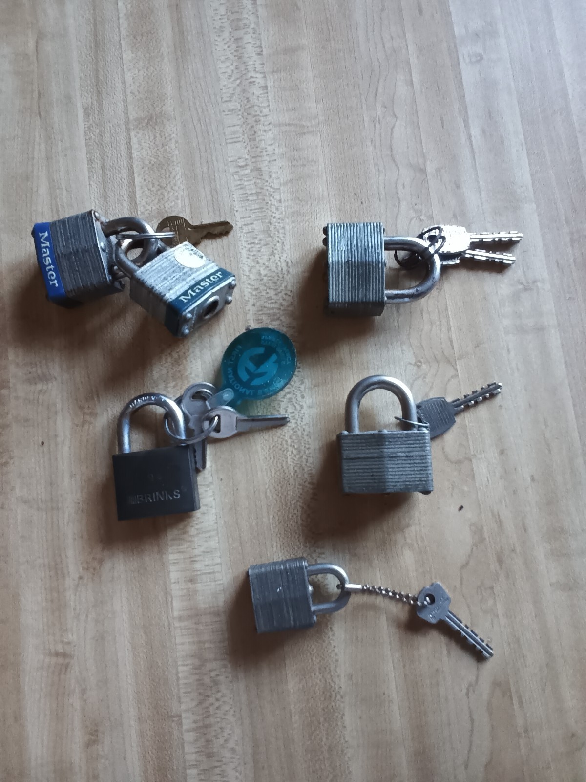 Vintage 4 Master locks with keys and 1 Brinks lock with key