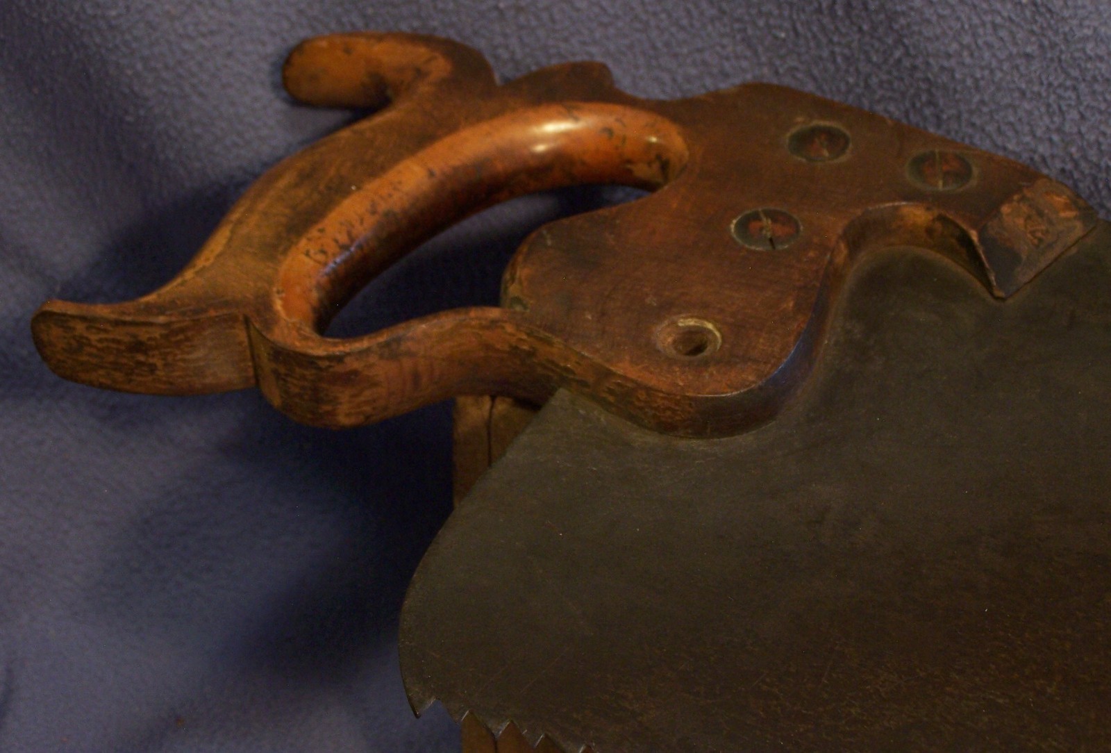 H Disston & Sons No. 7 28 in 4 1/2 ppi large rip saw patent handle & paper label