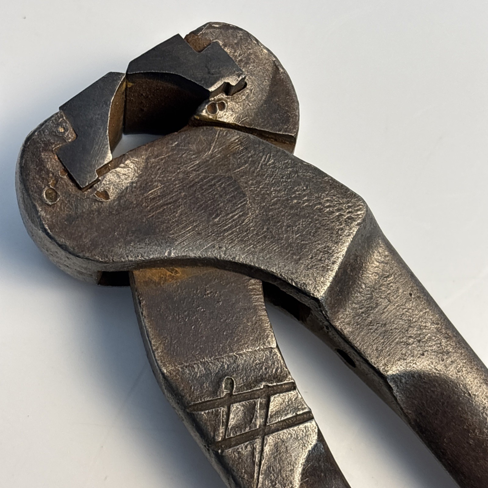 Vintage CAREWS 11 Inch End Cutting Nippers Industrial Wire Cutters
