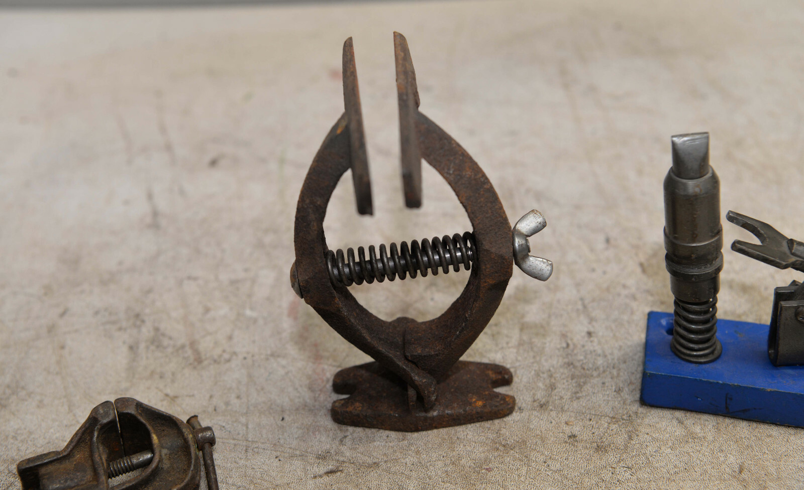 Fly tying vise jeweler screwdriver 1892 Chatlion scale collectible tool lot