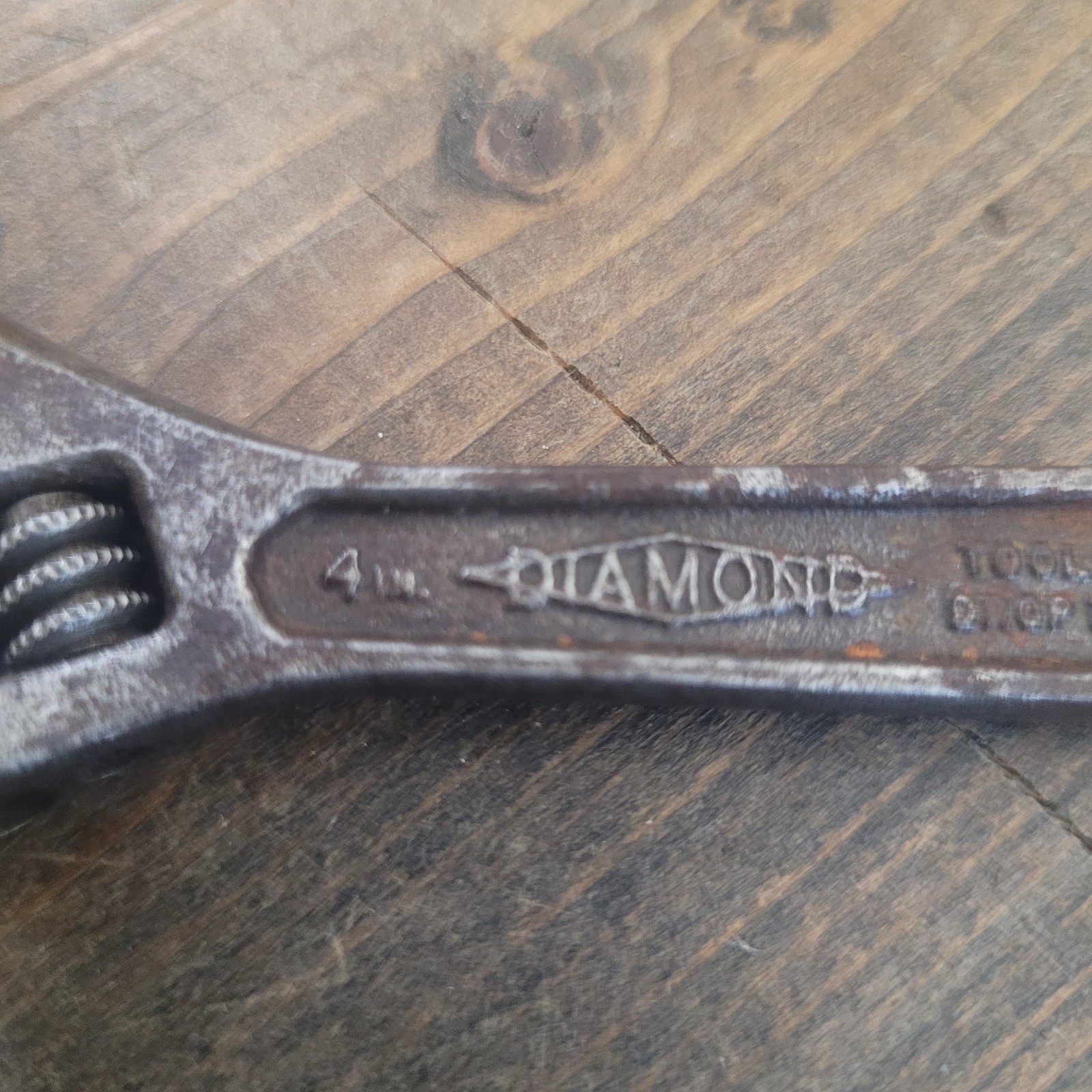 Vintage Diamond Tool and Horseshoe Co. 4″ Adjustable Wrench Forged USA