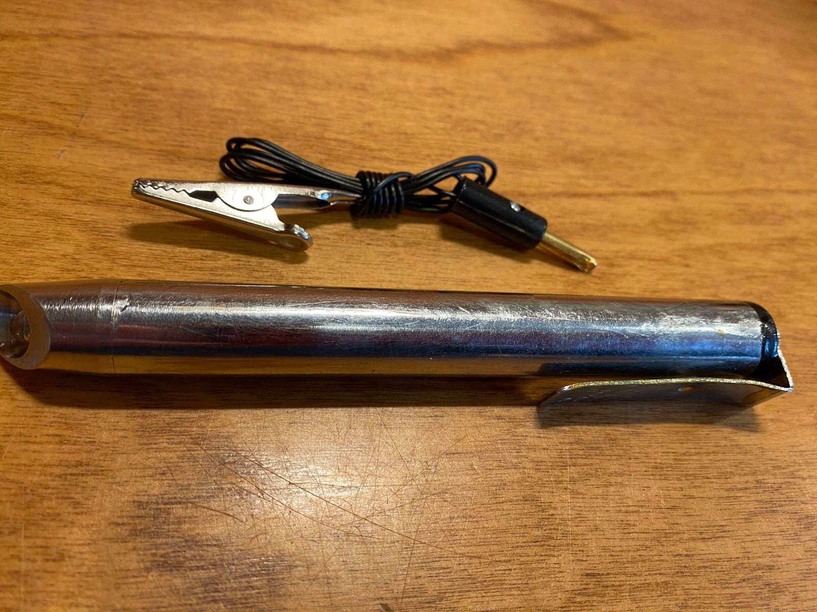 Vintage 1960’s 5-1/2″ Pocket Penlight/Flashlight /Circuit Tester, 2-AA