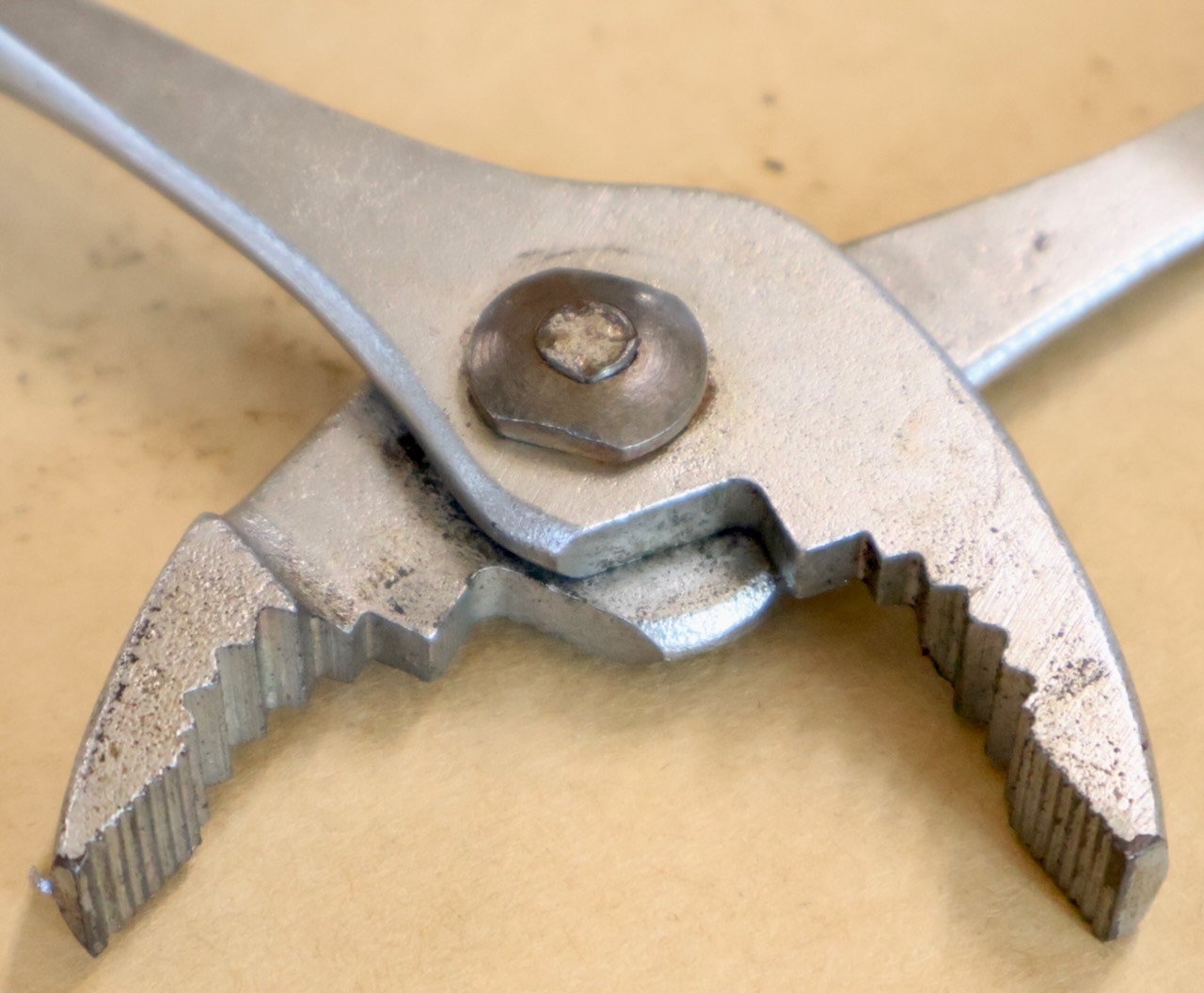 Utica Tools (Utica NY USA) No. 7-6 Slip Joint Pliers w Fancy Handles / MT Tools