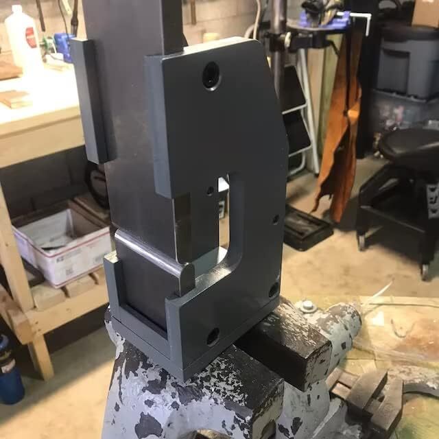 Blacksmith G2 Guillotine Tool Blacksmith Slash Fullering Tool with Flat Dies