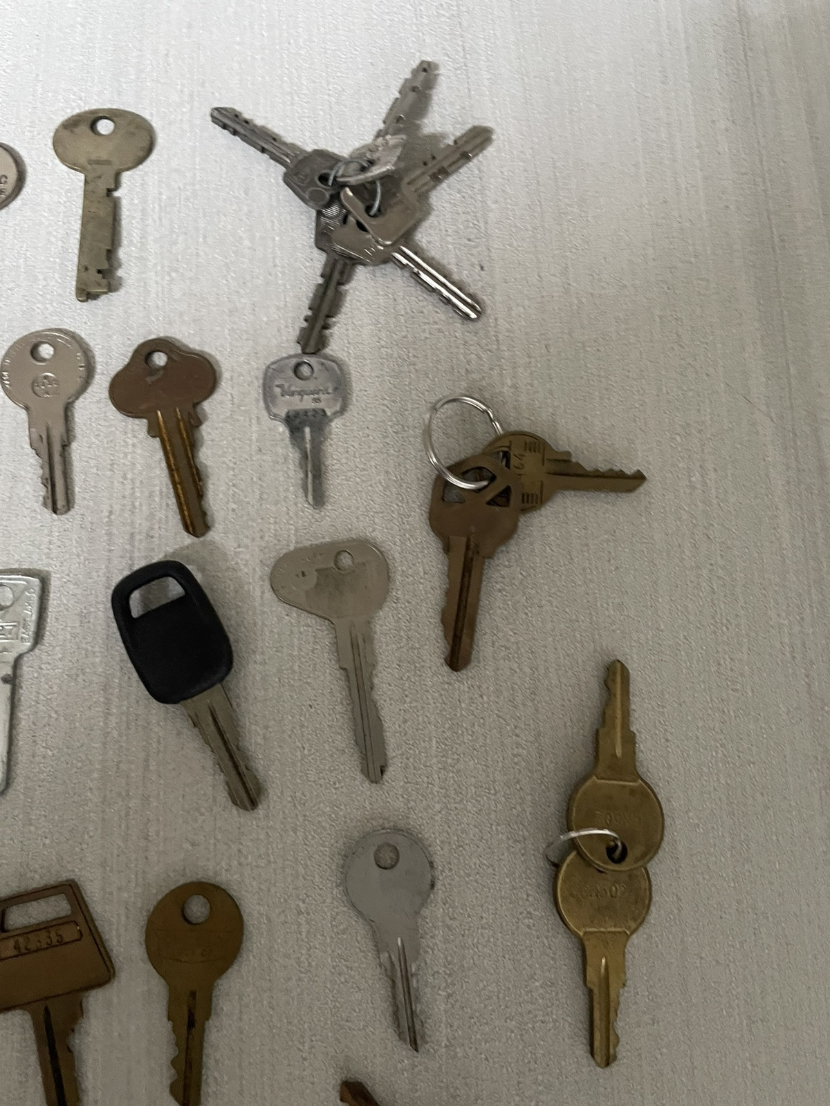 Lot Of 180+ Vintage Truck Keys Master GM Chrysler Milwaukee Etc Variety