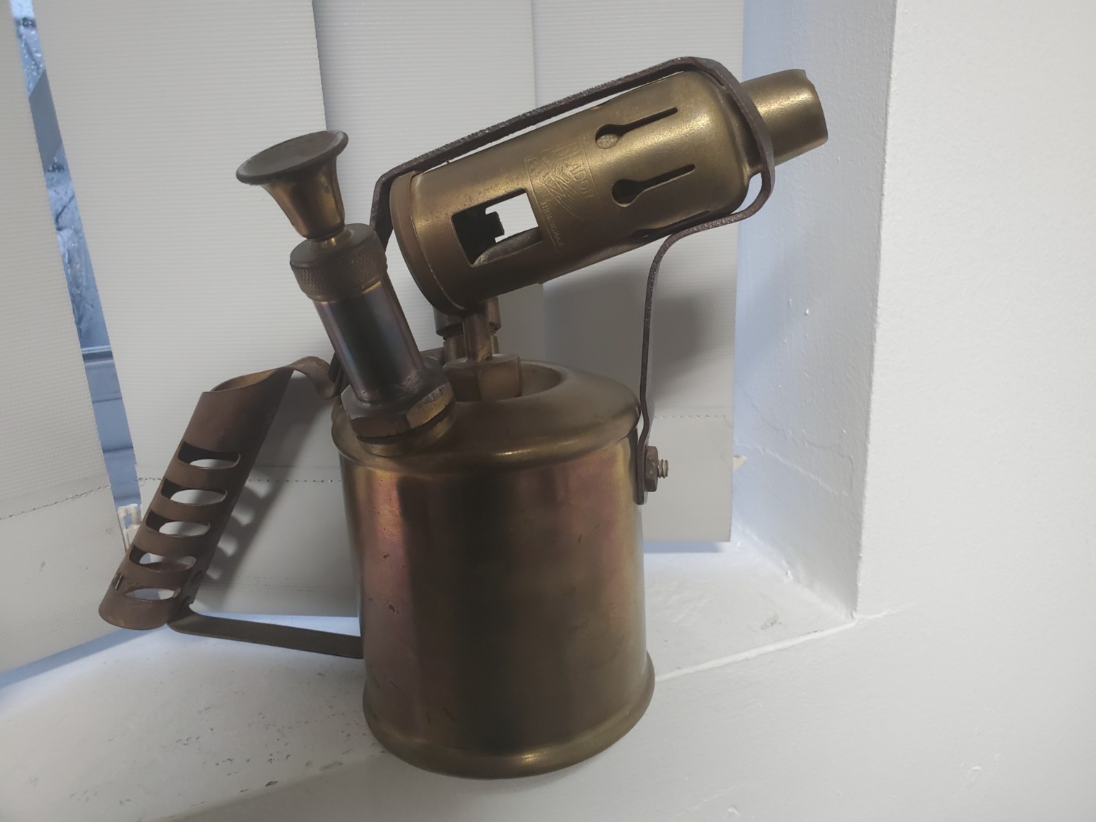 VINTAGE BLADON PARAFIN BRASS BLOW TORCH LAMP
