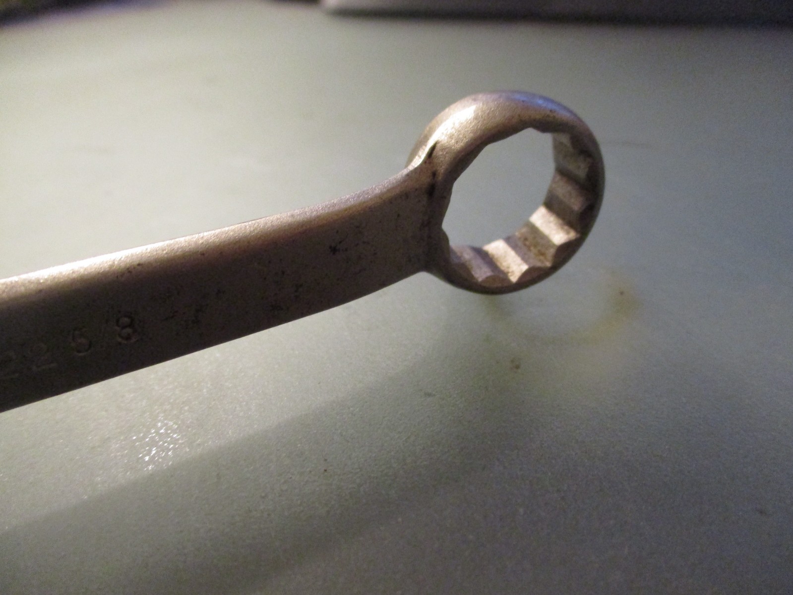 Vlchek Tools 11/16″ X 5/8″ 12 Pt Short Offset Box Wrench WBC2022 Alloy Steel USA