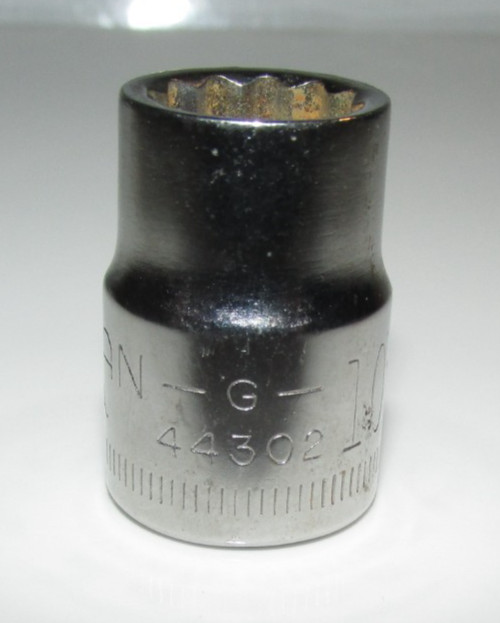T #151 – Craftsman USA 10mm, 12 PT., 3/8″ Drive Shallow Chrome Socket G 44302