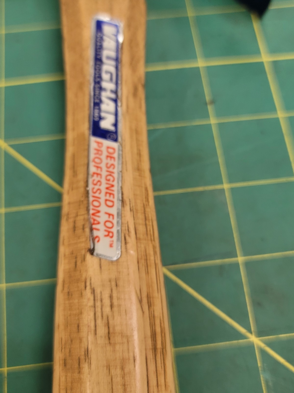Vintage Vaughan V16 16- Ounce Curved Claw Hammer Wood Handle Made In USA A9B