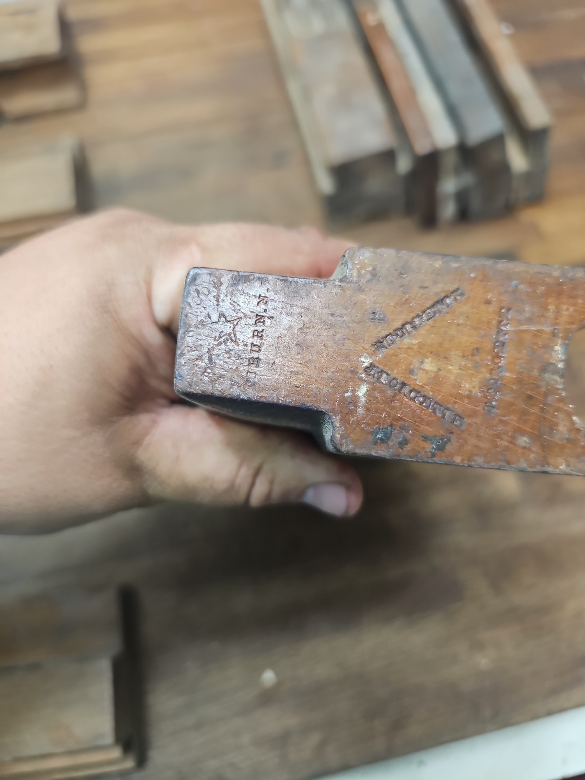 P85- 10 Antique Wood Molding Planes