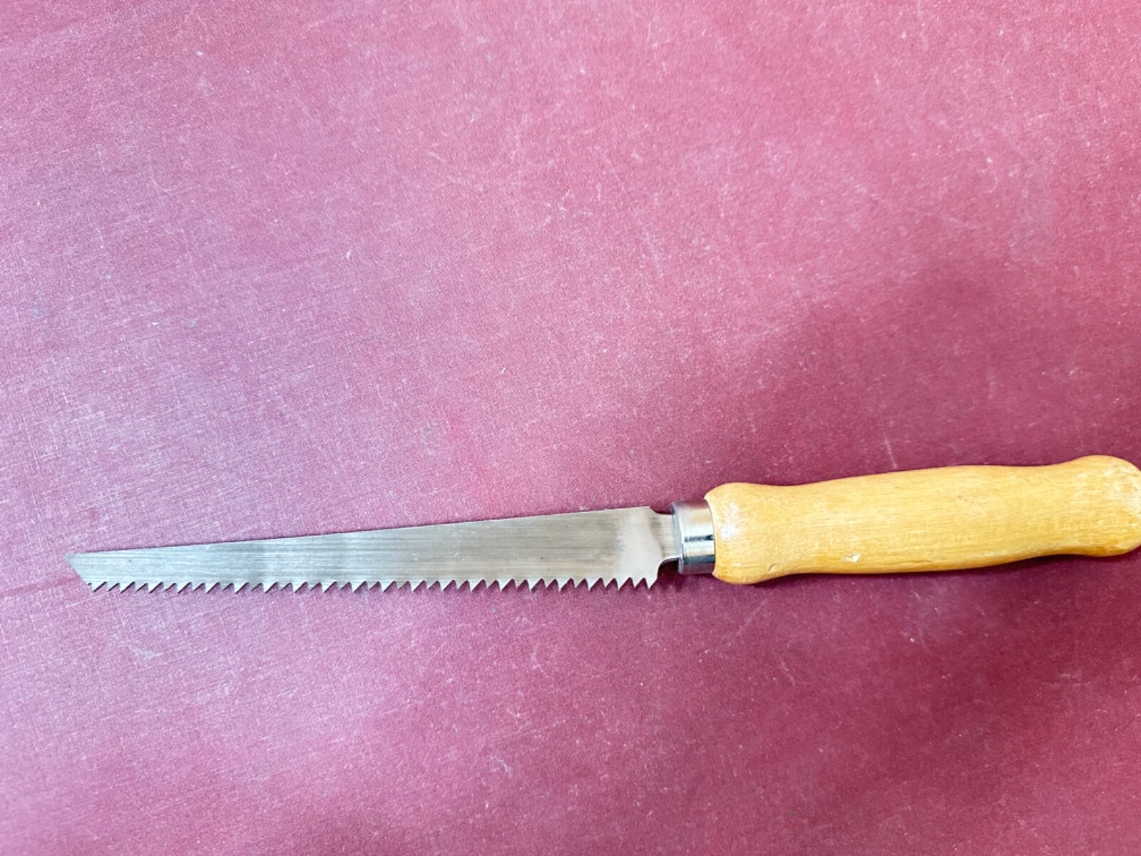 Vintage Blond Wood, Palm Handle, Heavy Duty, Keyhole/Drywall Sheetrock Hand Saw