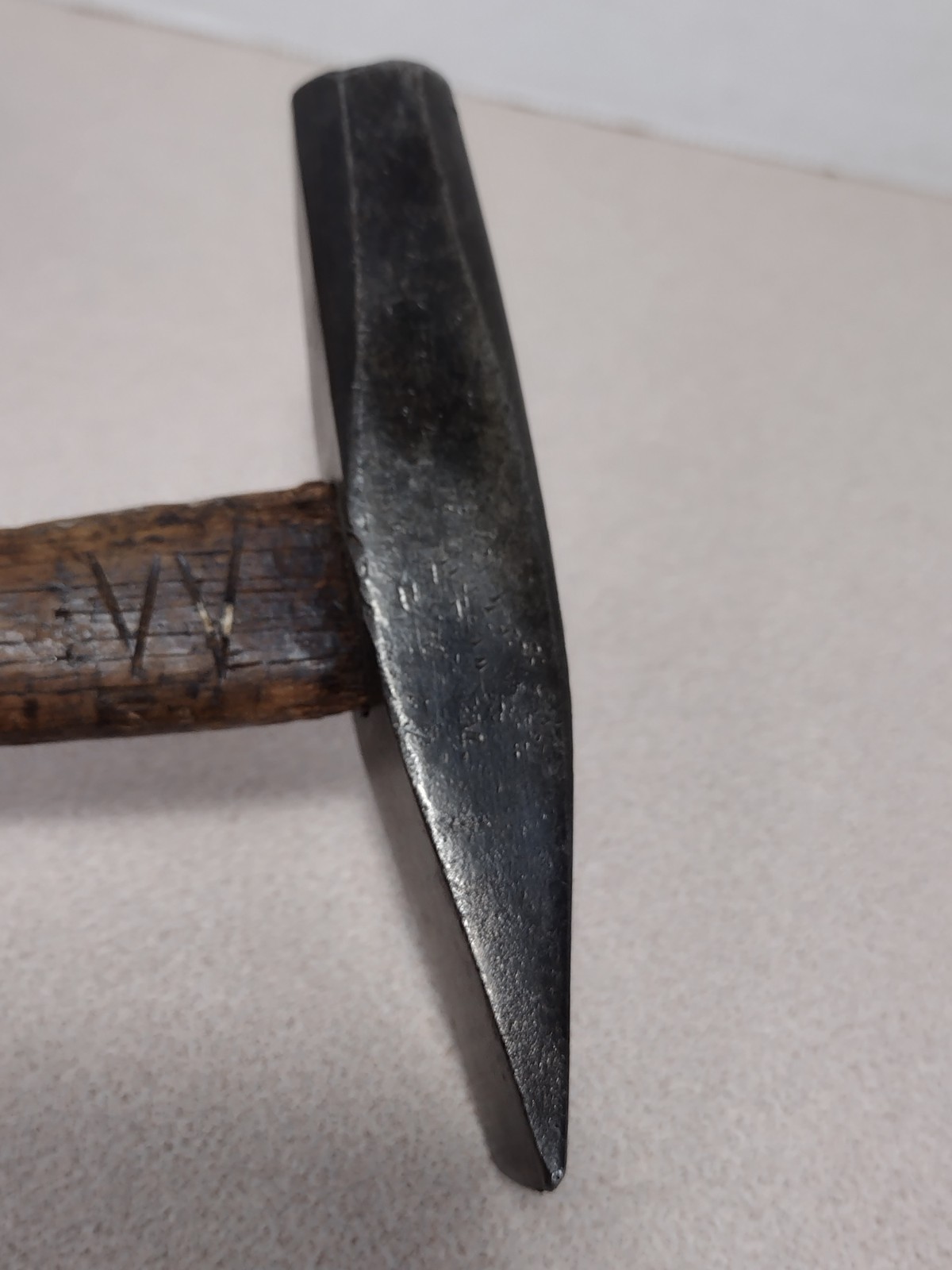 Vintage 12 oz Cross Peen Hammer Machinst’s Riveting Hammer Unbranded (v425)