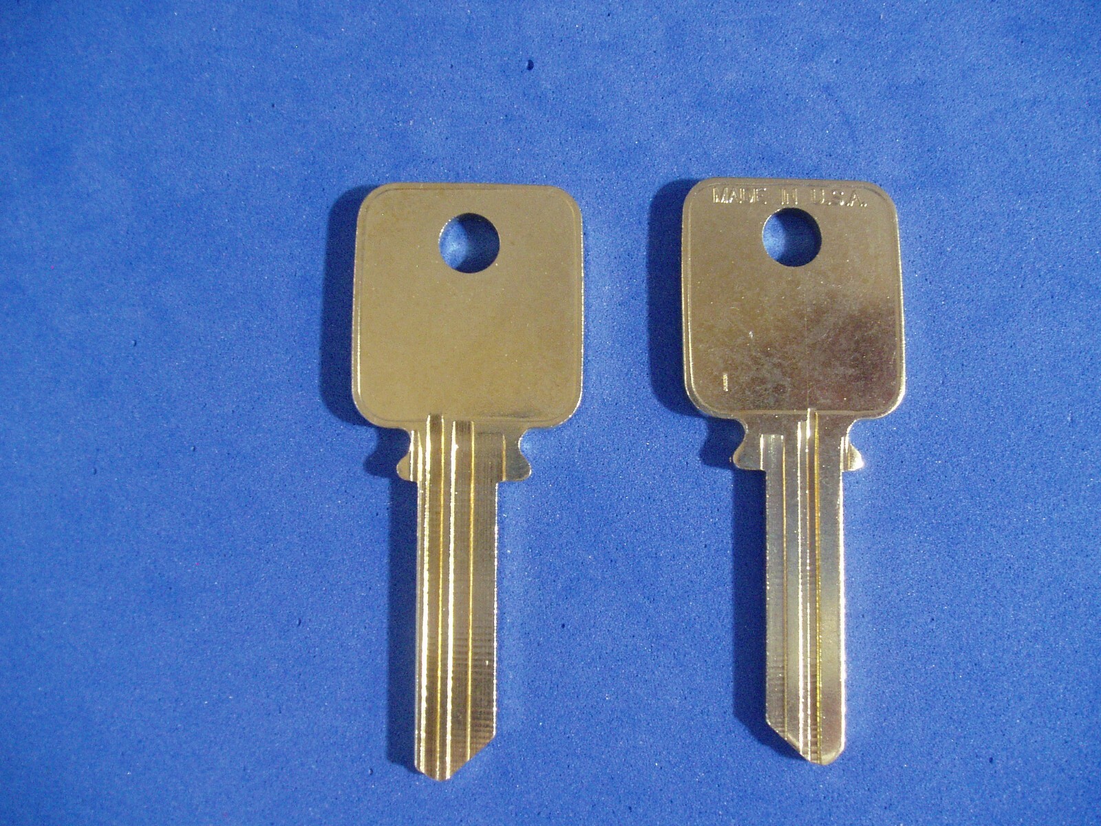 TWO KEY BLANKS FIT MEDECO LOCKS #1687 5-PIN FITS MEDECO PATRIOT KEYWAY