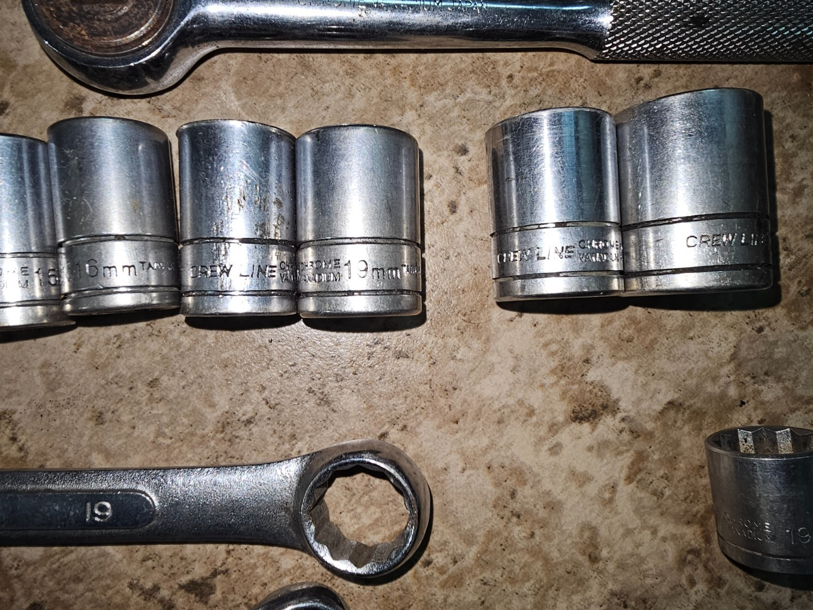 Vintage Crew Line Sockets AS IS see pictures for details Large Lot Tools