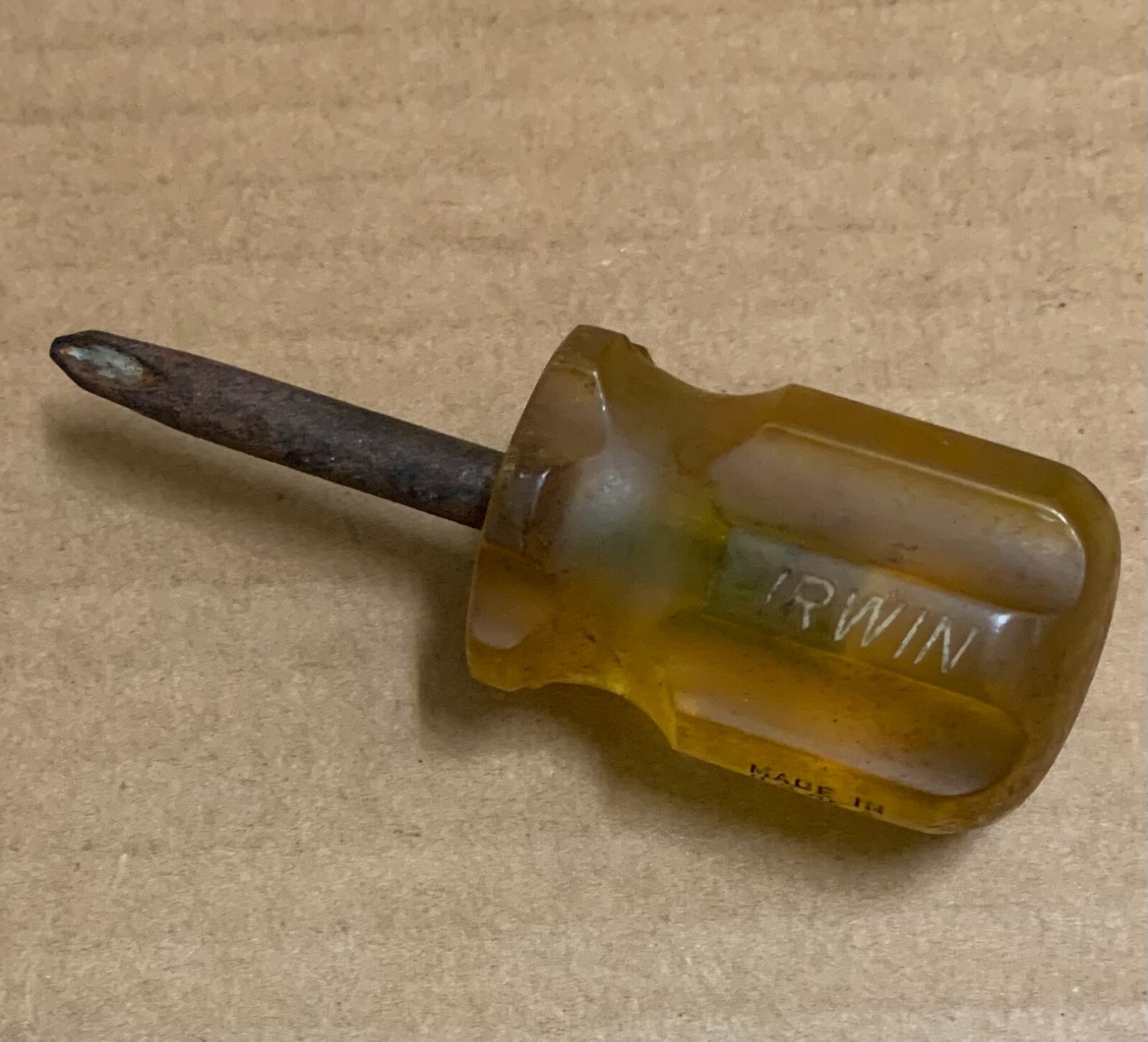 Vintage Irwin Stubby Short Screwdriver yellow handle Phillips head 3 1/2 US of A