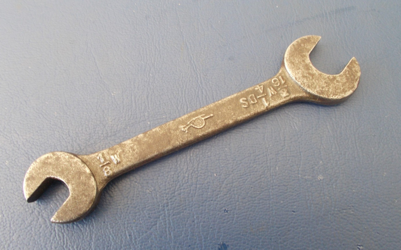 Vintage C998 Jaguar XK120 Snail Brand OE Spanner 3/16 W 1/4BS x 1/8 W