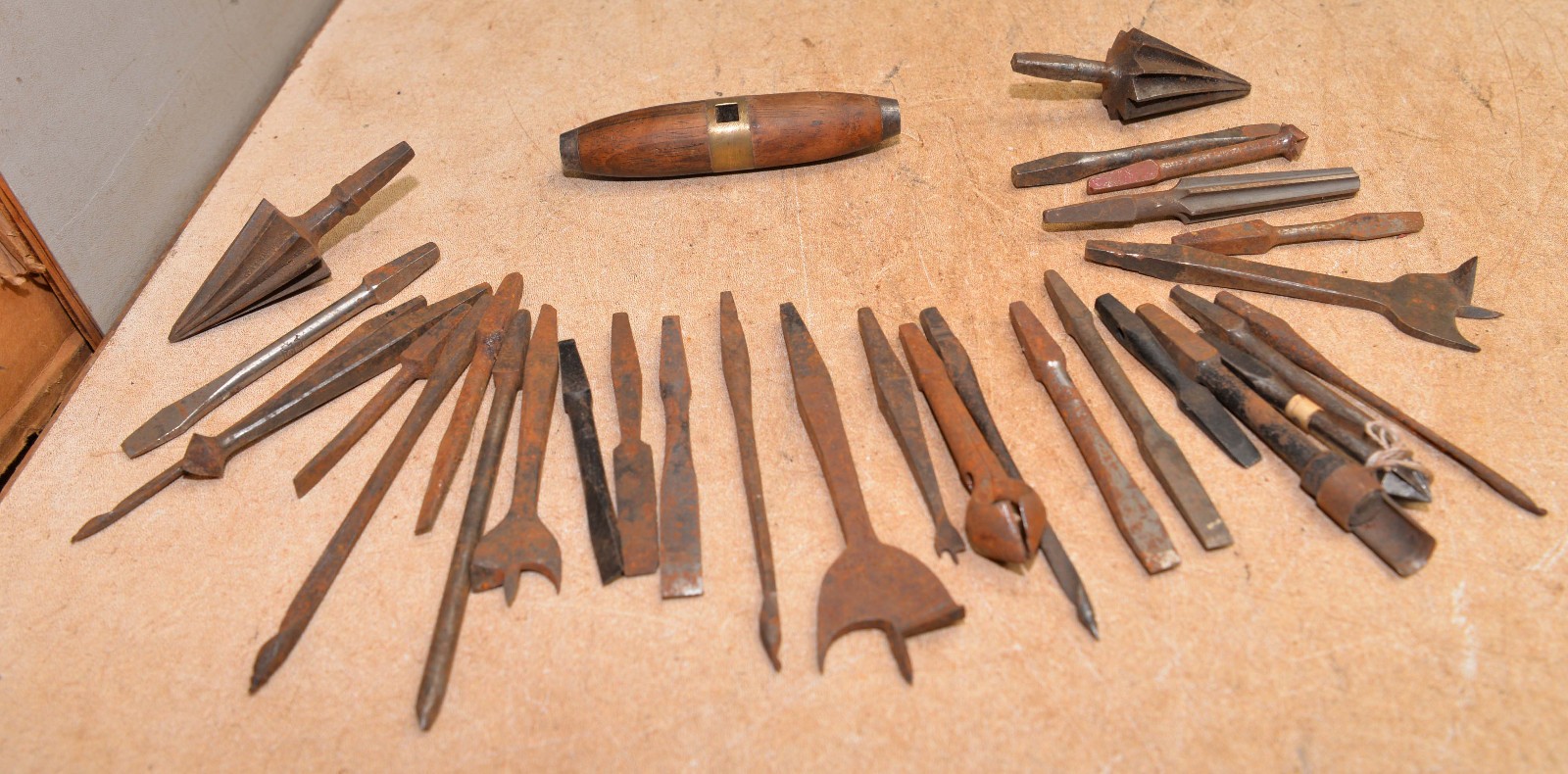 Rosewood brass handle 30 antique auger drill bits collectible vintage tool lot