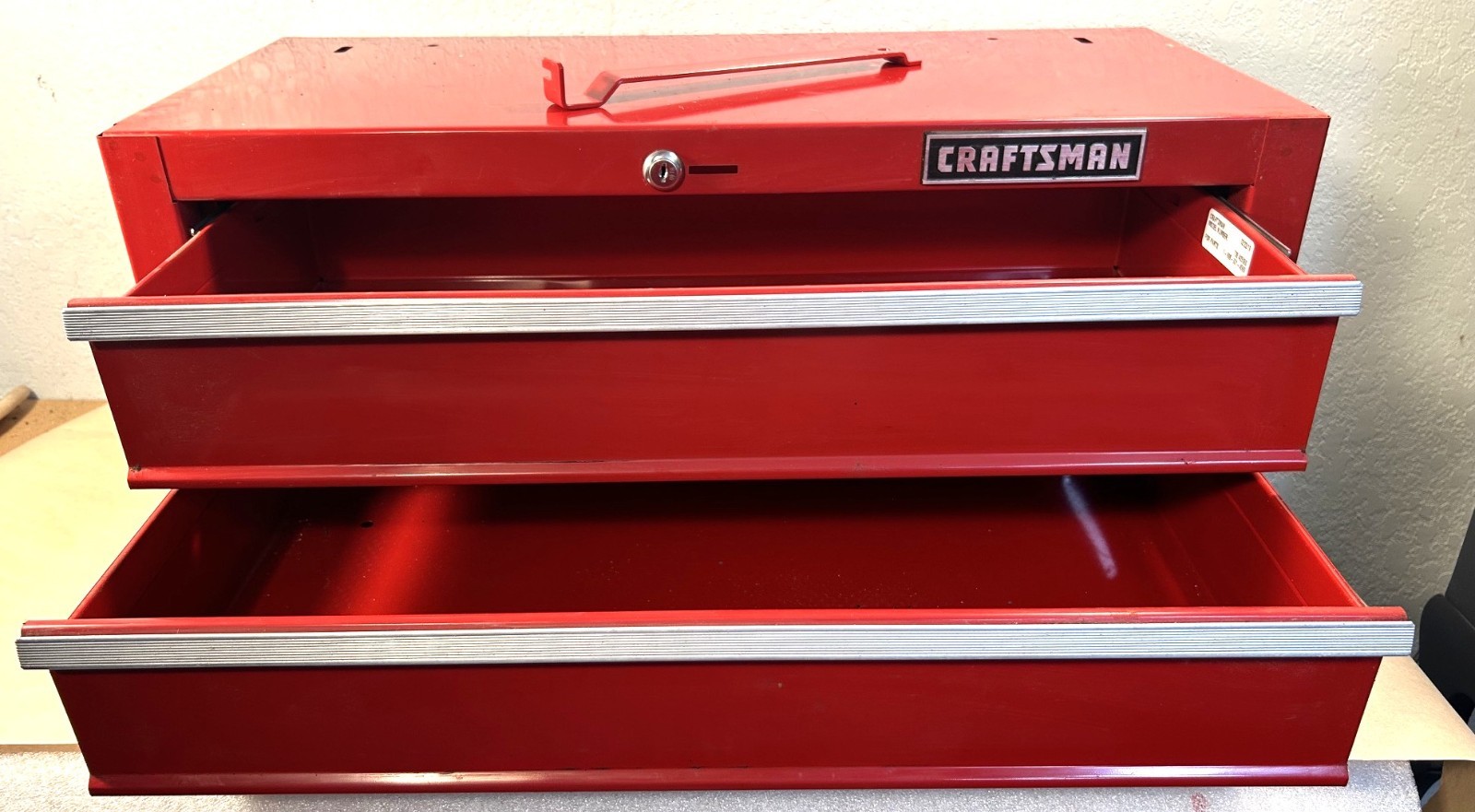Craftsman 26″ 2 Drawer Middle Riser Tool Box – 26″ x 12″ x 11.5″