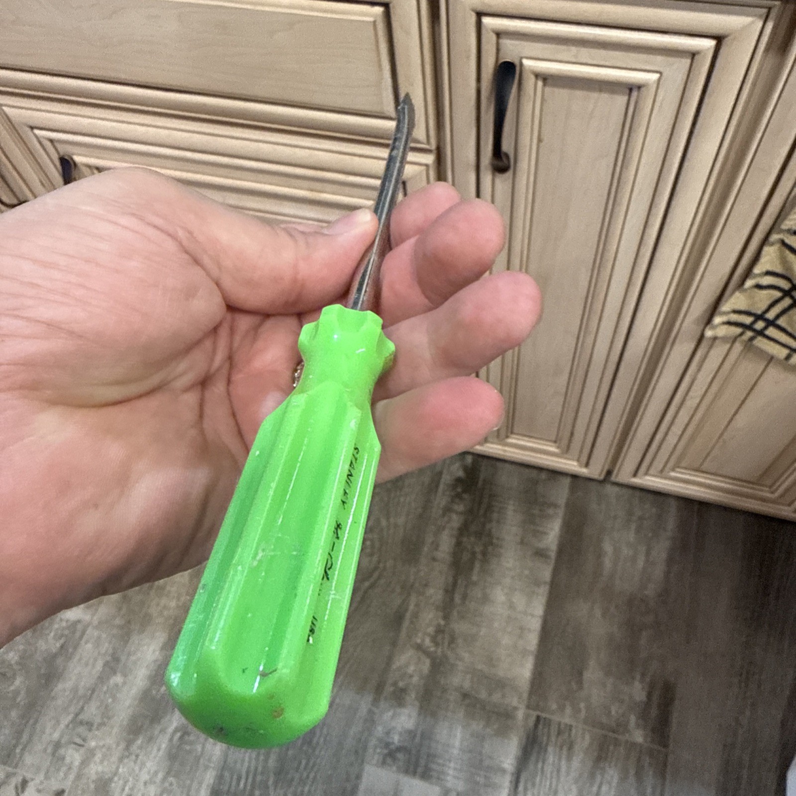 Vintage Rare STANLEY HI-GLOW Slotted Screwdriver 6”- Green. Realy USA