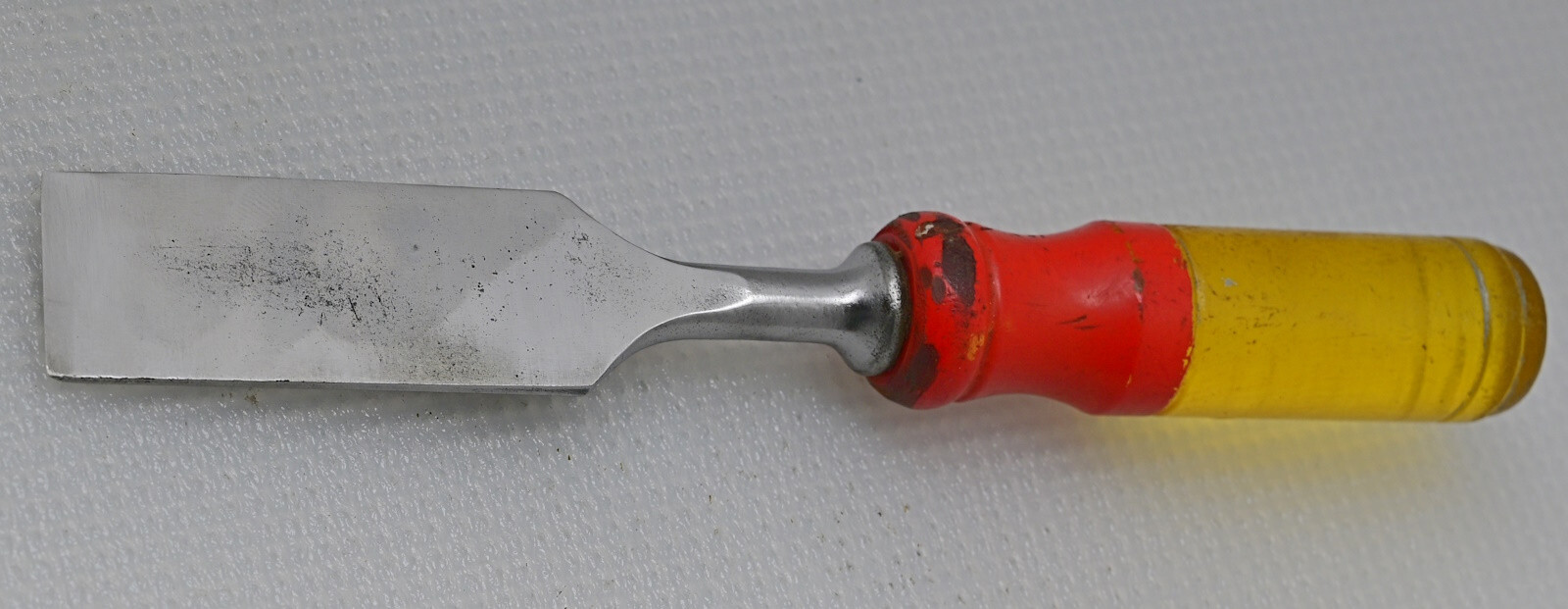 ✨Lot of 5 Vintage Wide Plastic Handle Chisels 3/4″, 1″ x 2, 1-1/2″ x 2(INV Q398)