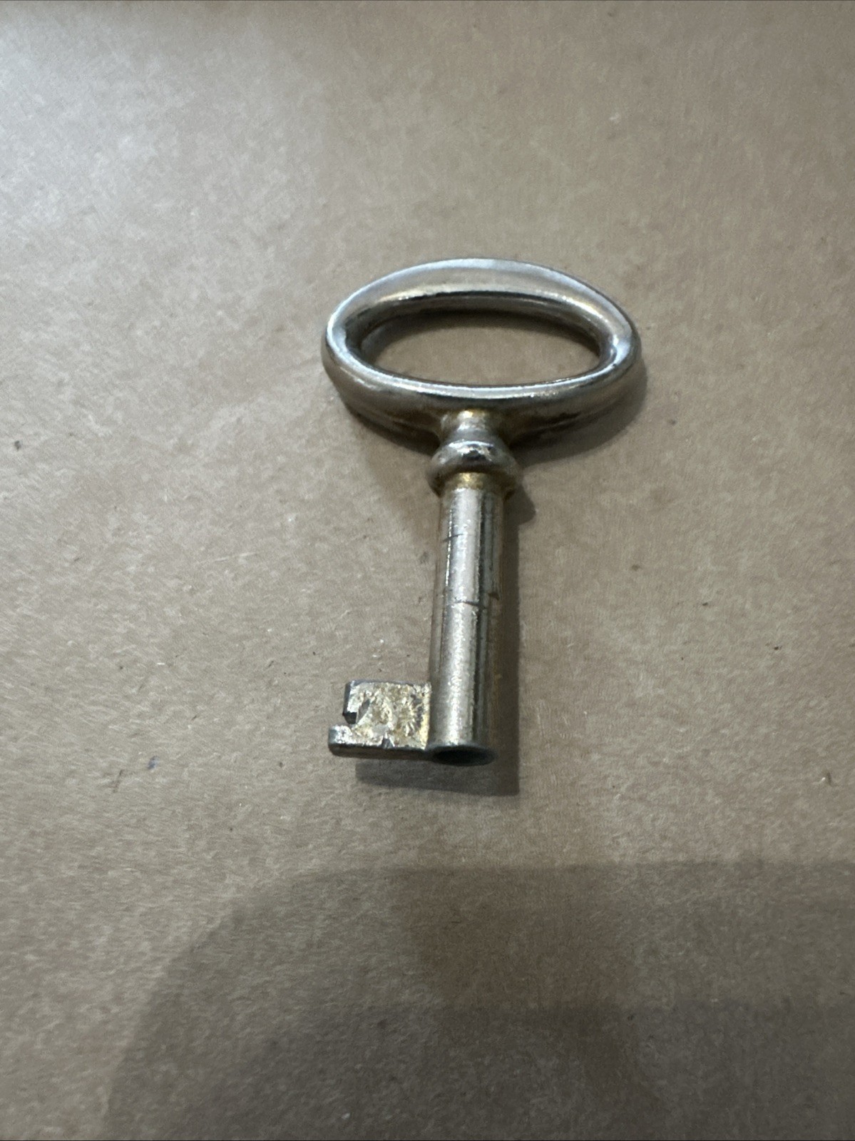 Vintage Open Barrel Antique Skeleton Key Approx 2.25″ Long. No Markings