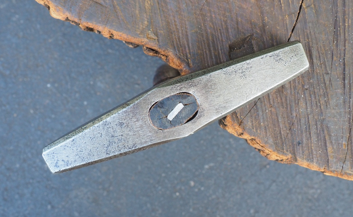 ODD 2.7LB SQUARE FACE “BOILER MAKER” RIVET PEIN HAMMER BLACKSMITH ANVIL VINTAGE