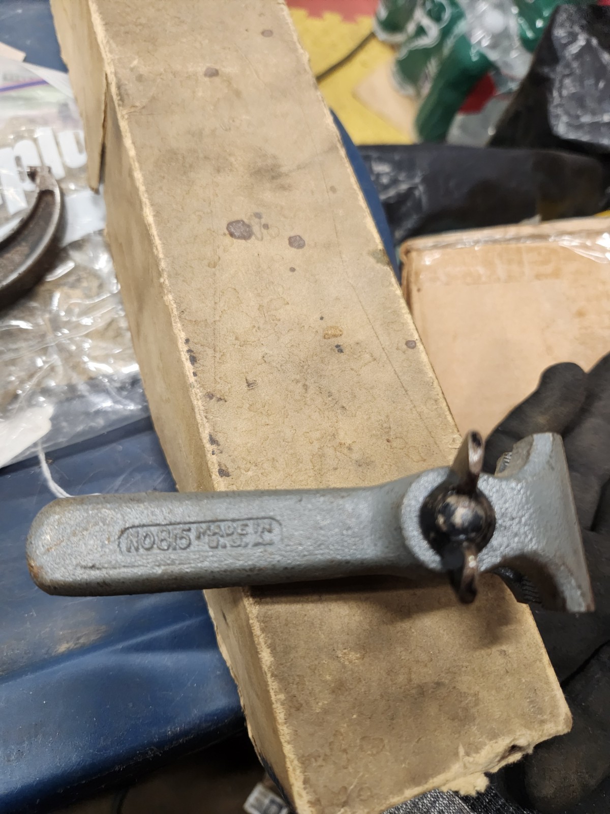 Old handheld general vice