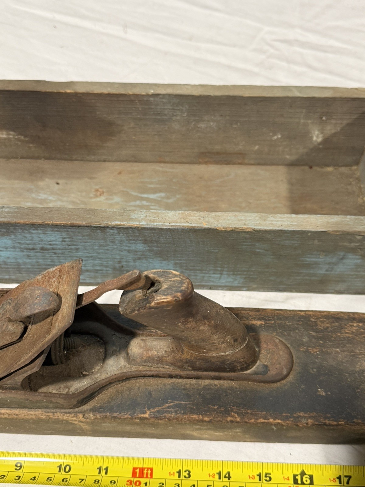 Antique Wood Plane 18” with wood box – Handle needs repair