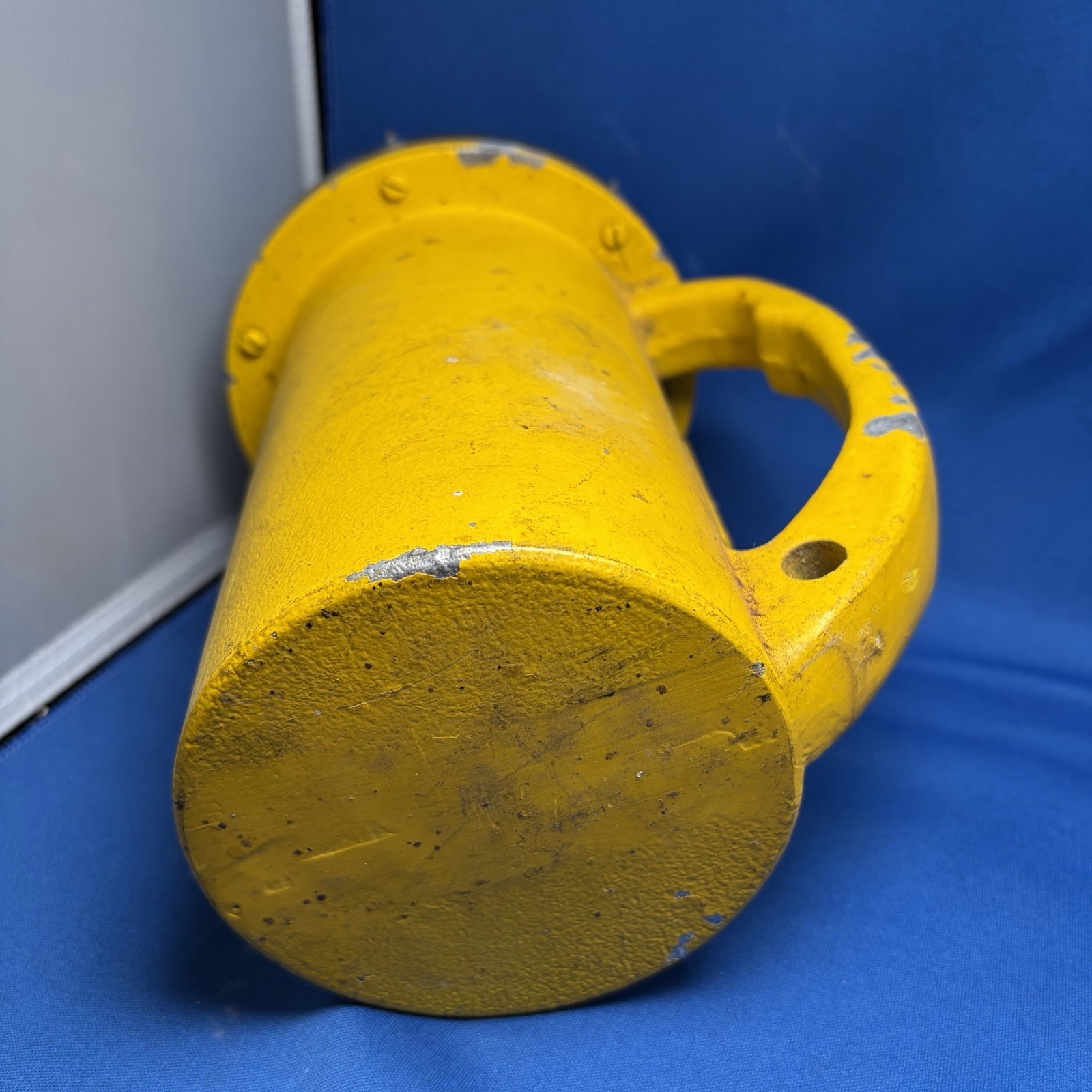Vintage Yellow Industrial Handheld Spotlight/Flashlight w/ Handle Lens Reflector