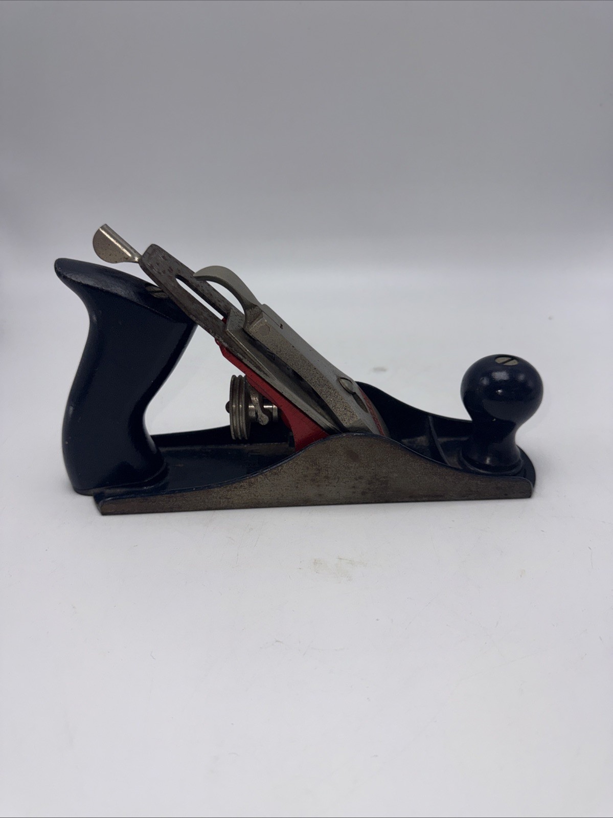 Vintage 9 inch Stanley Handyman Wood Plane Carpenter Hand Tool USA