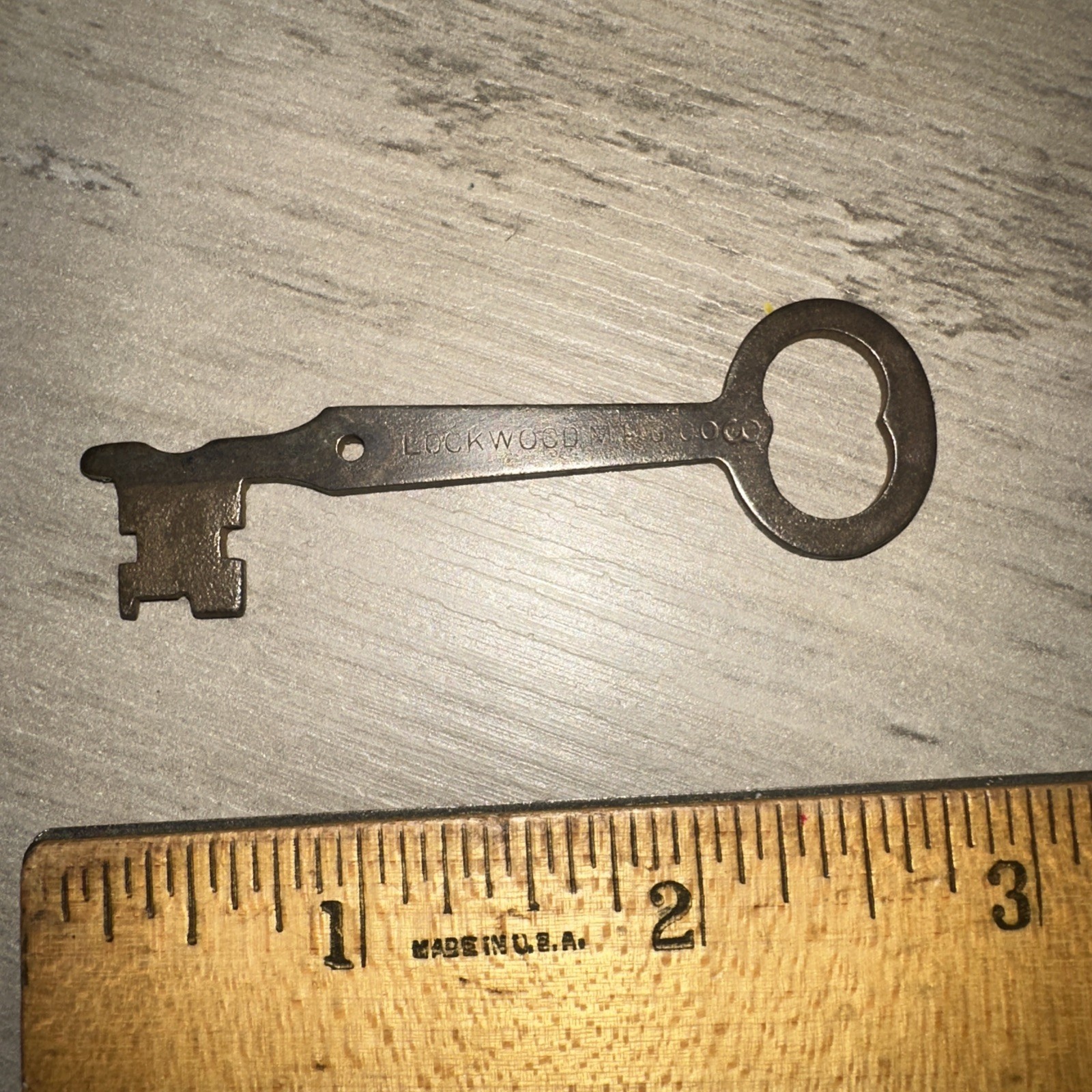 Antique Lockwood Manufacturing Co. Skeleton Key #3 Flat Key Unique Design!