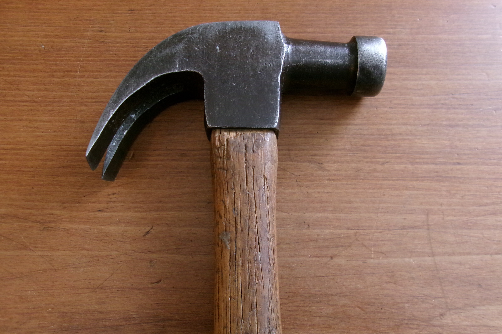 Vintage BELKNAP BLUEGRASS Curved Claw Hammer 1 Pound 11 Ounce w/Handle