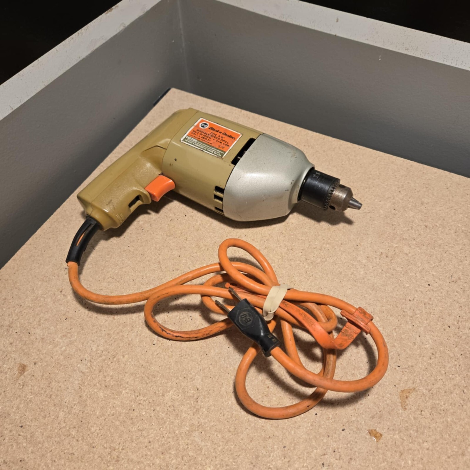Vintage Black & Decker 7114 3/8 Drill 120Volt Amps 2.3 Variable Speed Drill