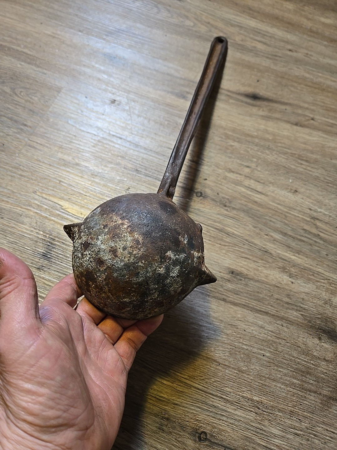 Holland’s Erie # 5 smelting, ladle cast iron