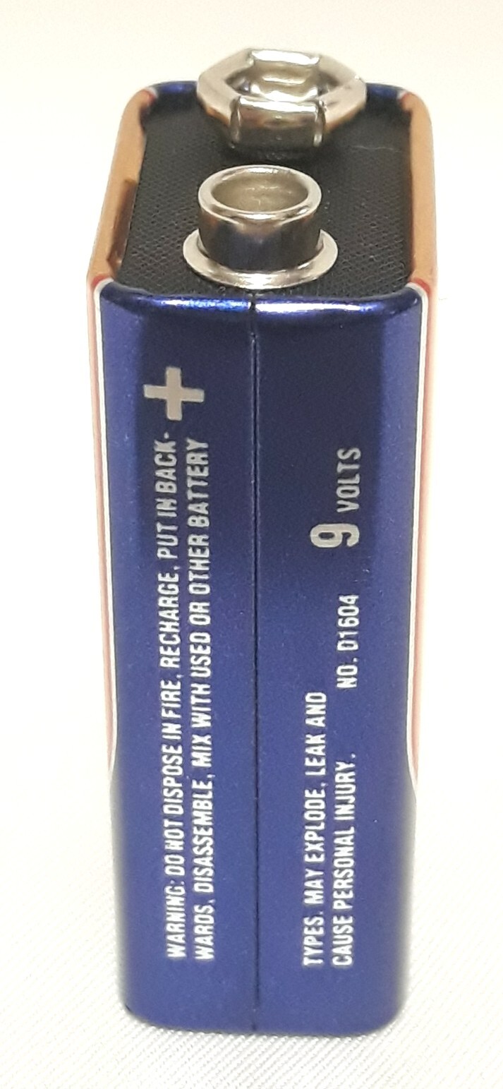 Vintage RAYOVAC Battery Heavy Duty Maximum 9 Volt 9v No. D1604 For Display Only