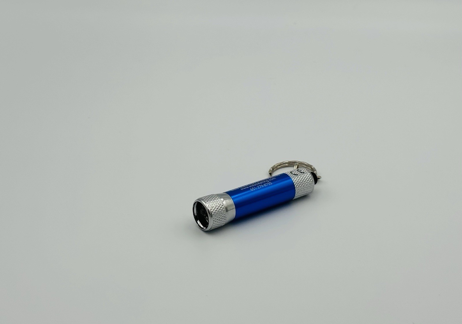 Battery Powered Mini Flashlight ￼