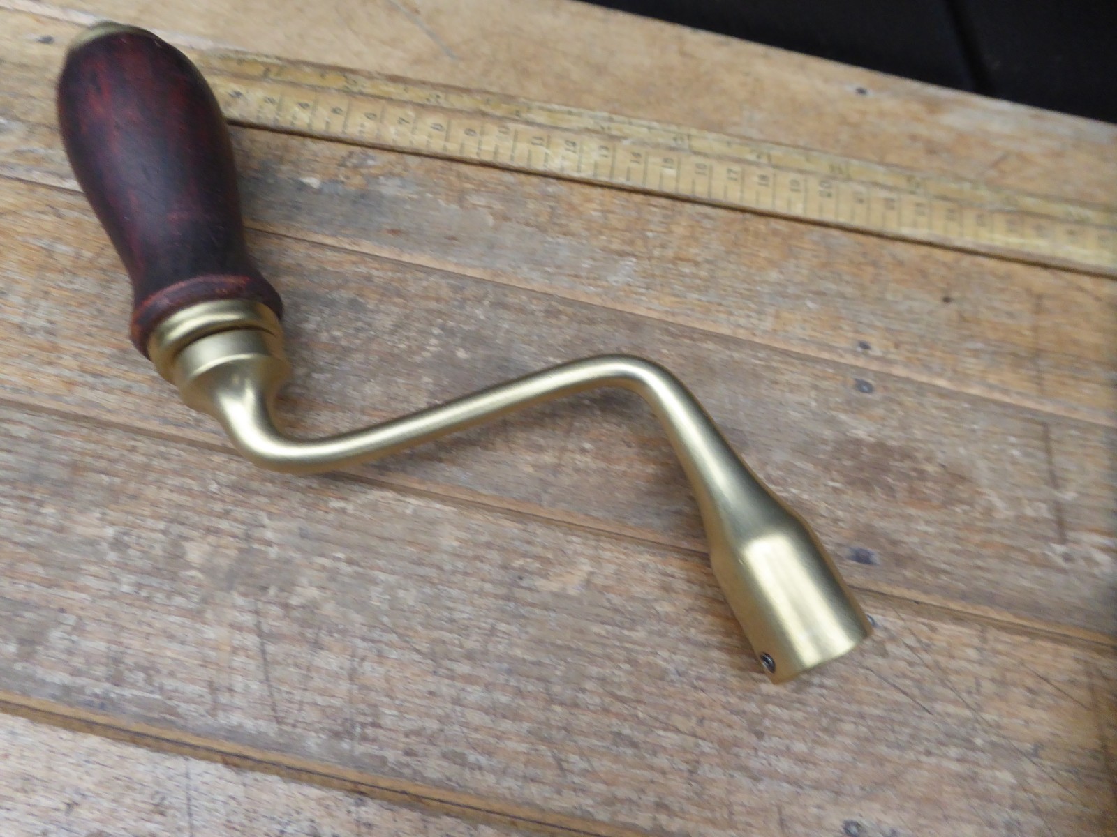 Brass crank tool with wooden handle – good quality crank handle tool (M