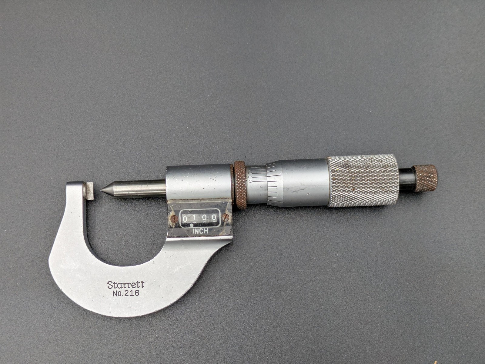 Starrett No. 216 DIGITAL Screw Thread Micrometer 0-1″ V & U. S. St’d (14-20P)