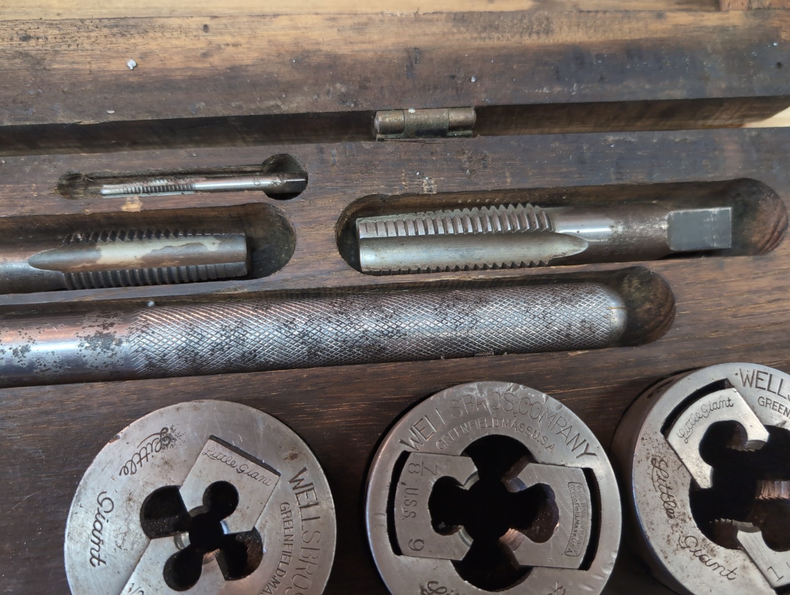 Vintage No. 7 1/2 Greenfield Little Giant Tap & Die Set Wooden Case 1/4″ to 1″