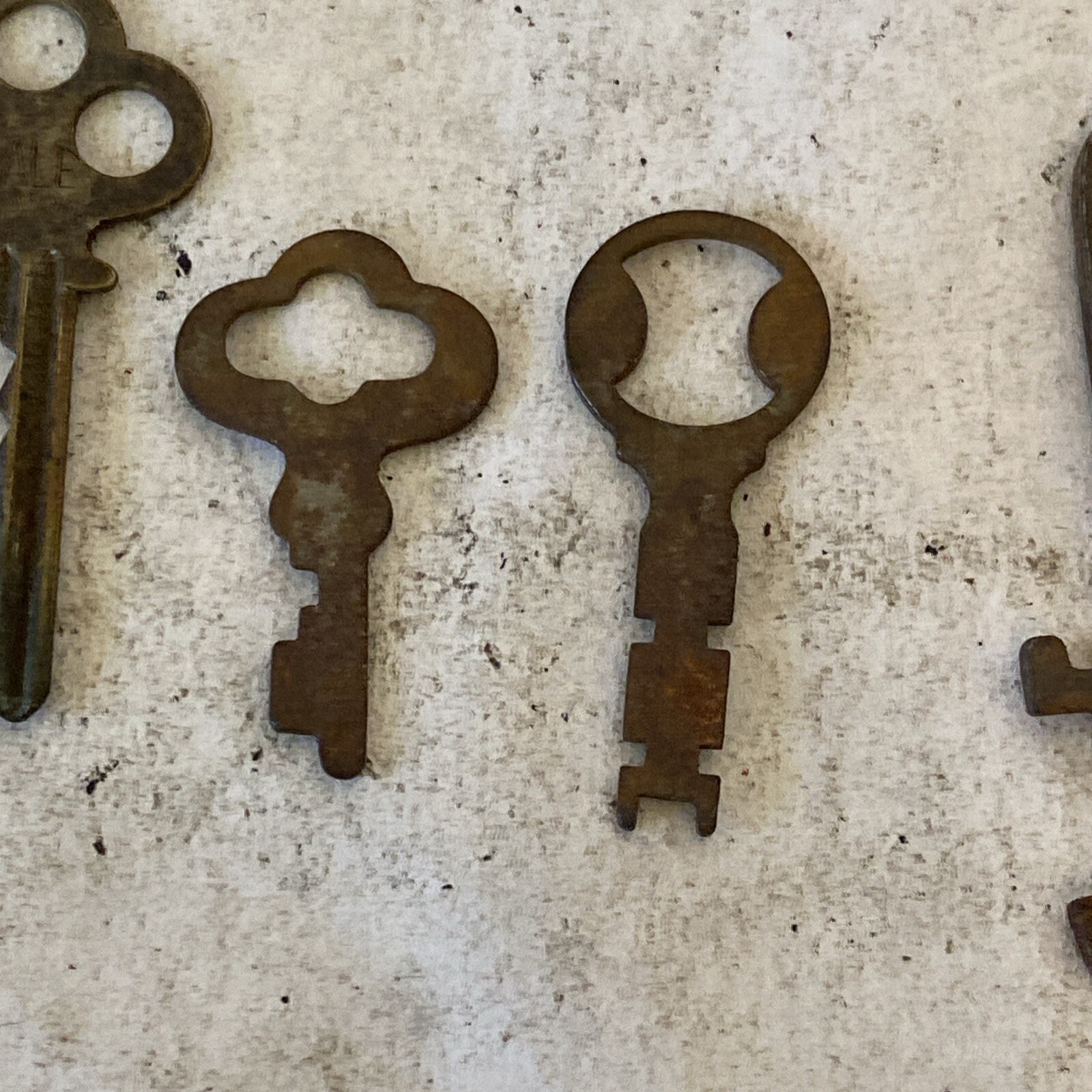 Lot of 26 Keys Antique Vintage Yale Corbin Unique Used