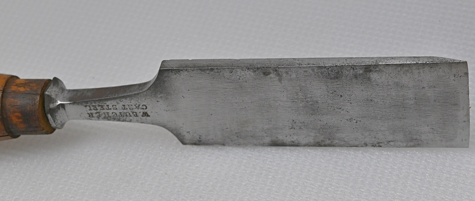 ✨Vintage 1-3/4″ W. Butcher Tang Gouge (INV P723)