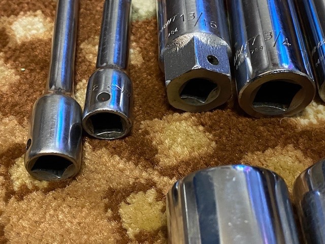 Lot of 20 Powr-Kraft 1/2″ & 3/8″ Dr 12 Pt Deep Well Sockets & Extensions