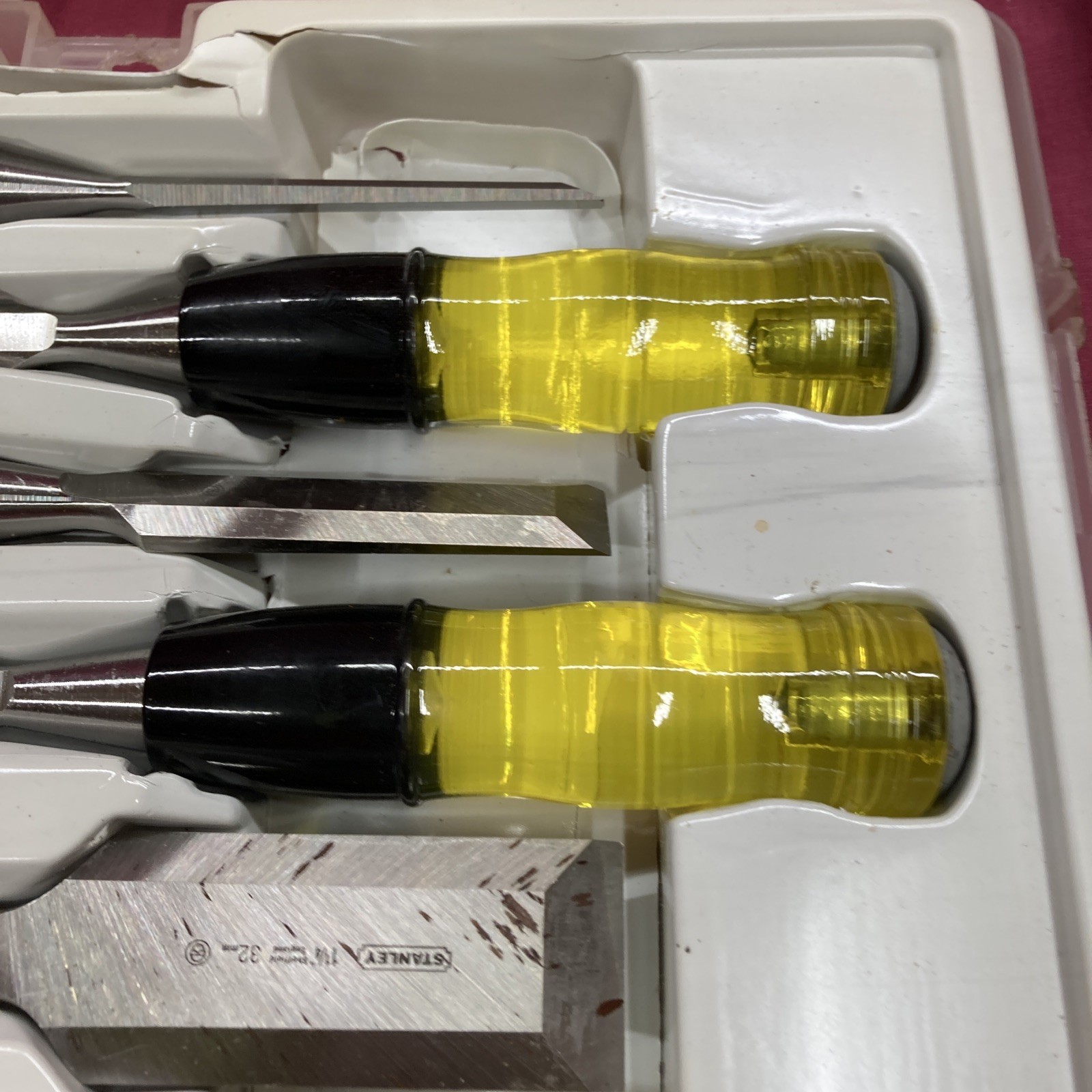 Stanley Tools 16-901 6 Pc Bevel Edge Wood Chisel Set, 1/4”- 1-1/2” England
