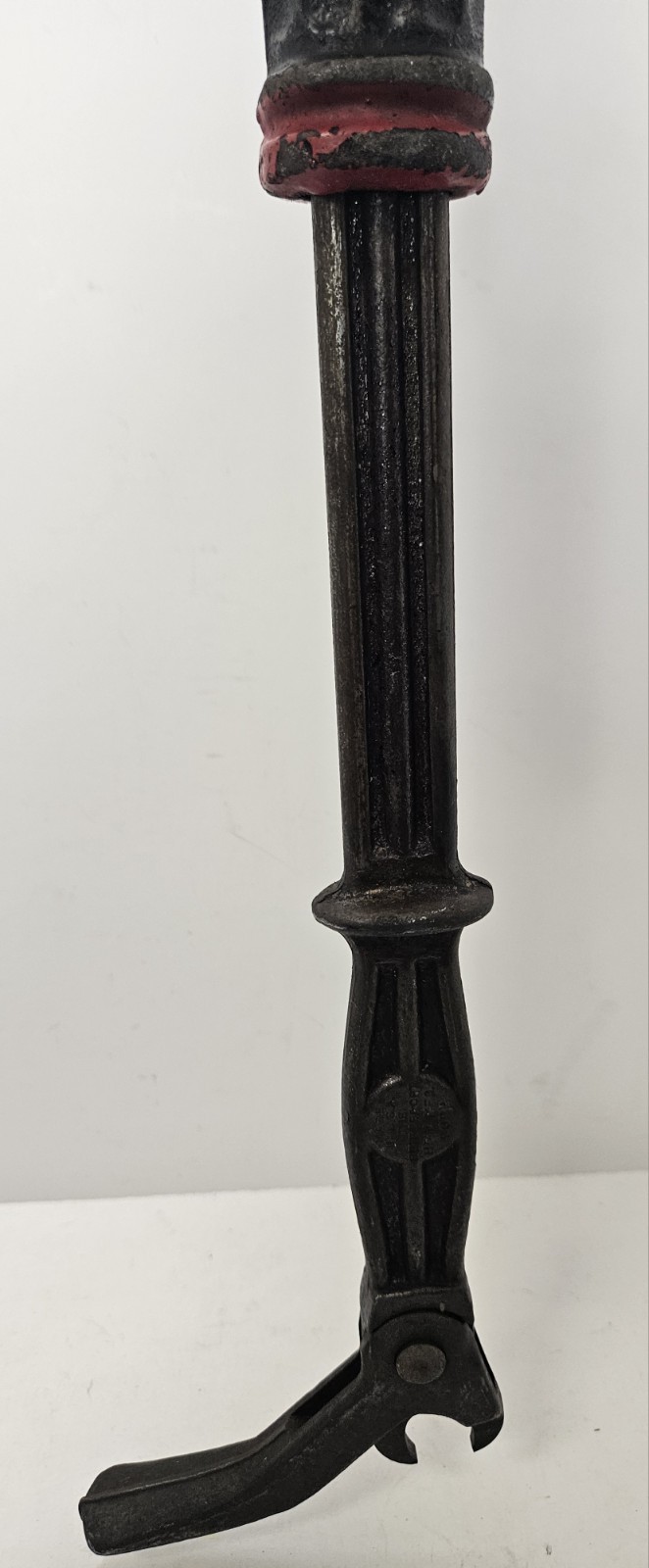 Vintage Bridgeport 56 Suregrip Sure Grip Nail Puller Tool USA CLEAN
